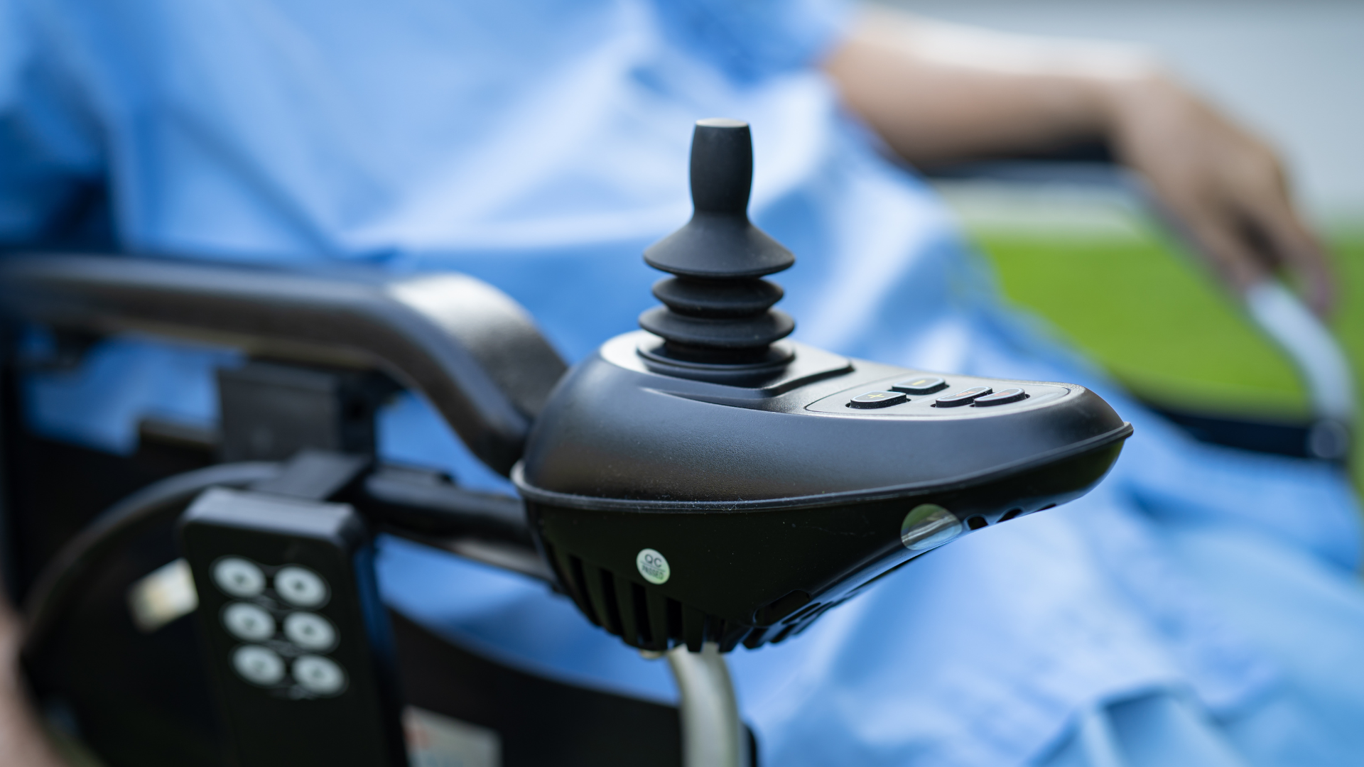 Mastering the Proper Use of an Electric Wheelchair: Essential Tips for Optimal Performance