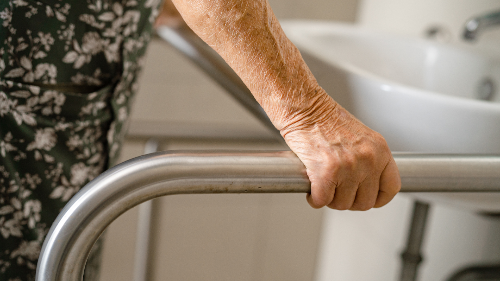 Discover Essential Bathroom Aids for Enhanced Independence – Sheer Mobility