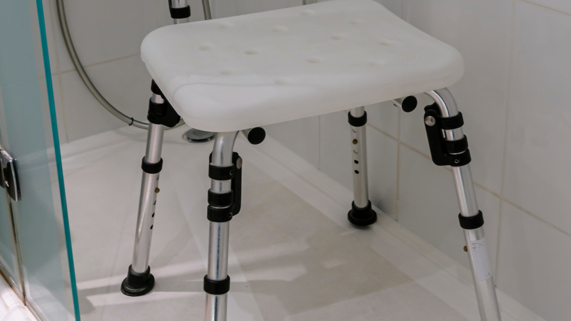 Discover the Benefits of Using a Shower Bench: Enhancing Your Bathing Experience